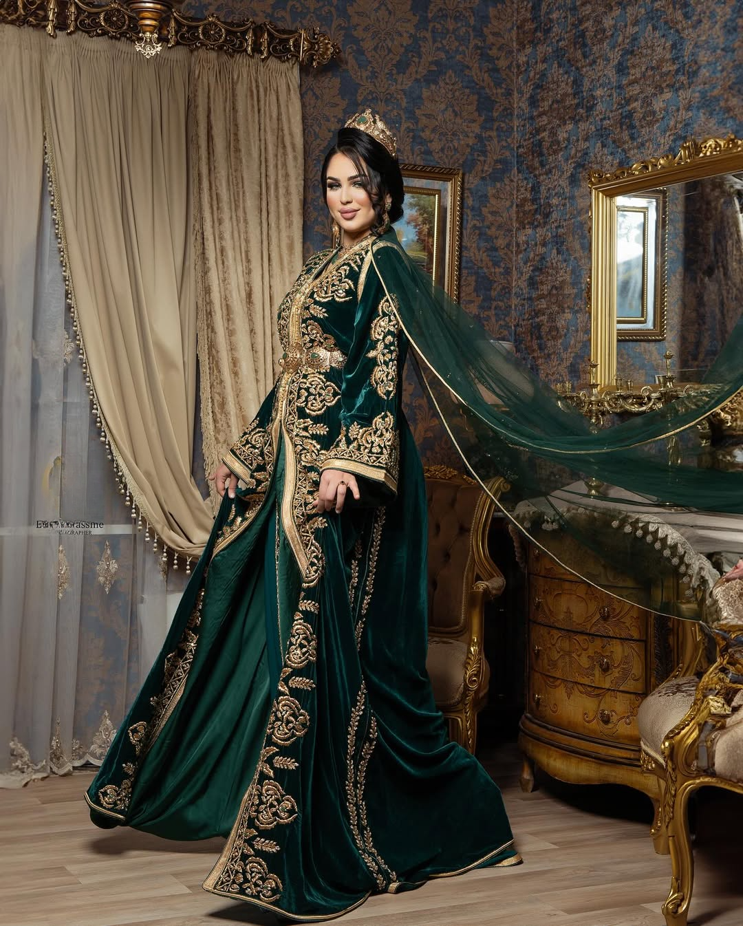 Caftan Glamour Découvrez l'élégance intemporelle du caftan henna, une pièce traditionnelle marocaine magnifiquement ornée. Nos caftans en henna allient beauté et tradition pour des moments inoubliables. Explorez notre collection unique aujourd'hui !