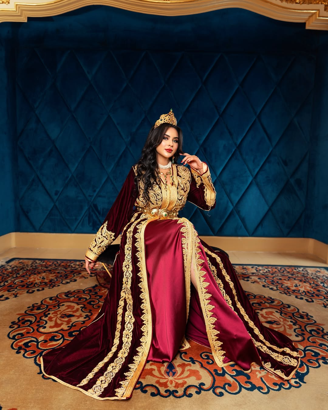 Caftan Glamour Découvrez l'élégance intemporelle du caftan henna, une pièce traditionnelle marocaine magnifiquement ornée. Nos caftans en henna allient beauté et tradition pour des moments inoubliables. Explorez notre collection unique aujourd'hui !